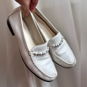 Vintage Mootsies Tootsies White Genuine Leather Loafers with Pearl Details, 8.5